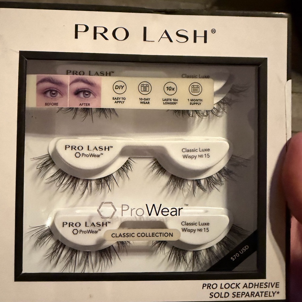 NIB Pro Lash ProWear Professionally Styled Lash Cluster Classic Luxe Wispy No 15